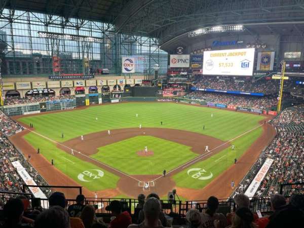 Daikin Park, section: 319, row: 7, seat: 5