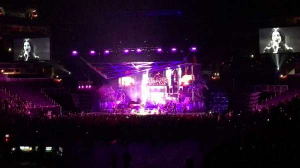 Capital One Arena, section: 107, row: Q, seat: 14