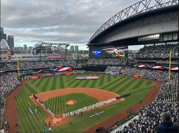 T-Mobile Park, section: 328, row: 4, seat: 3