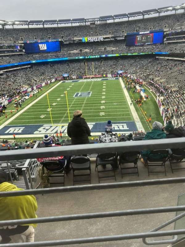 MetLife Stadium, section: 224B, row: 3, seat: 7
