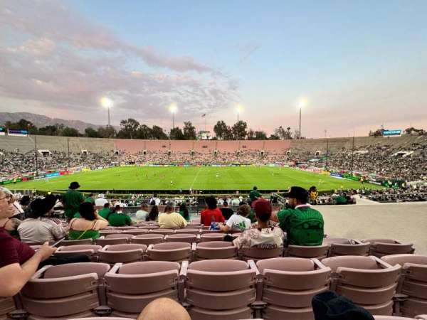 Rose Bowl, section: 19-L, row: 41, seat: 5