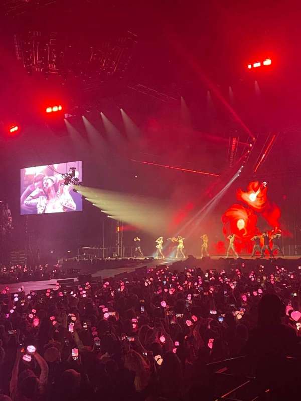 Accor Arena, section: Gradin E, row: 26, seat: 28