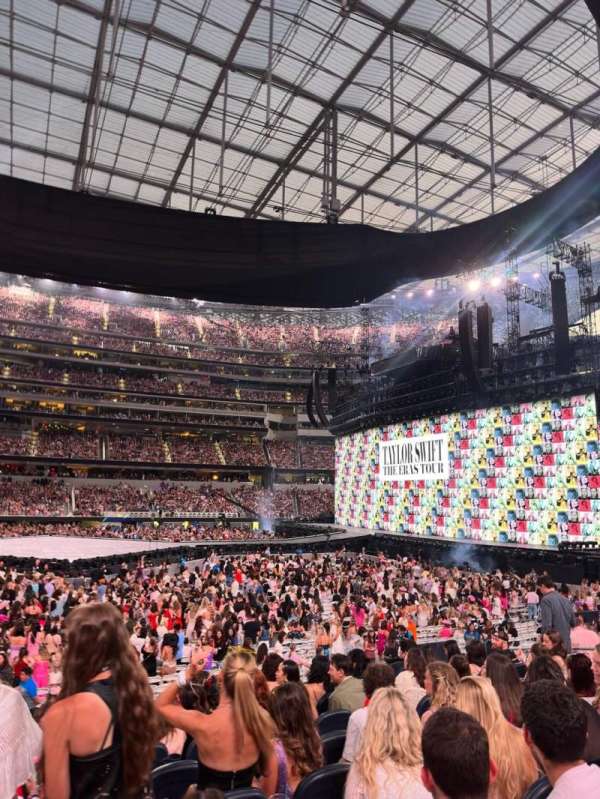SoFi Stadium, section: VIP132, row: 9, seat: 13