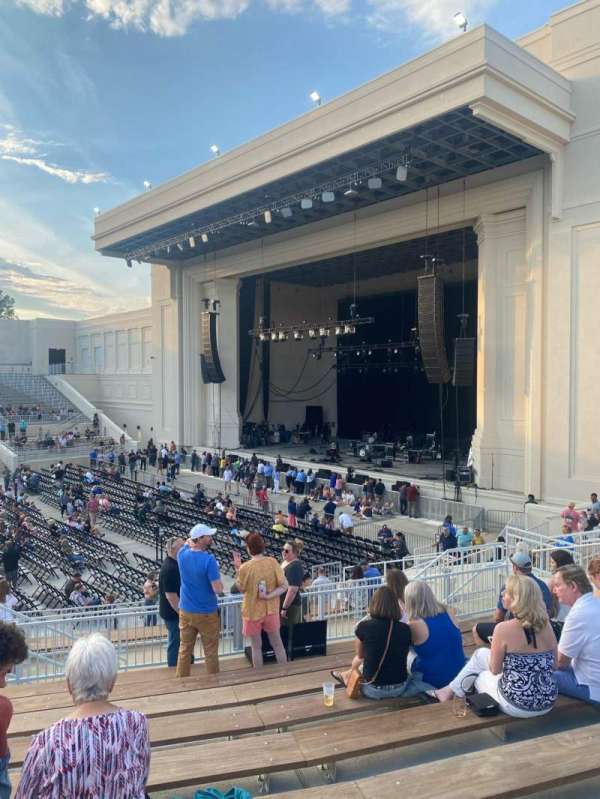 Orion Amphitheater, section: 202, row: P, seat: 23