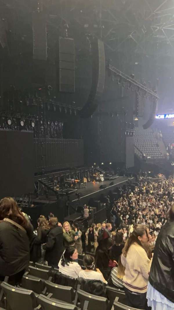 Accor Arena, section: Gradin O, row: 13, seat: 1