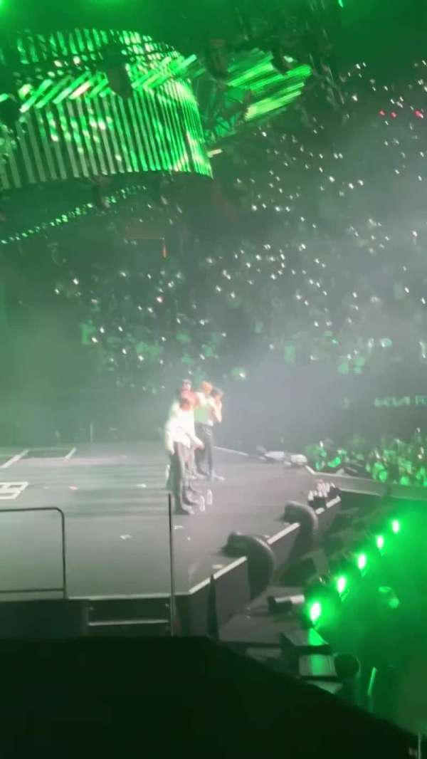 Kia Forum, section: 124, row: 4, seat: 7