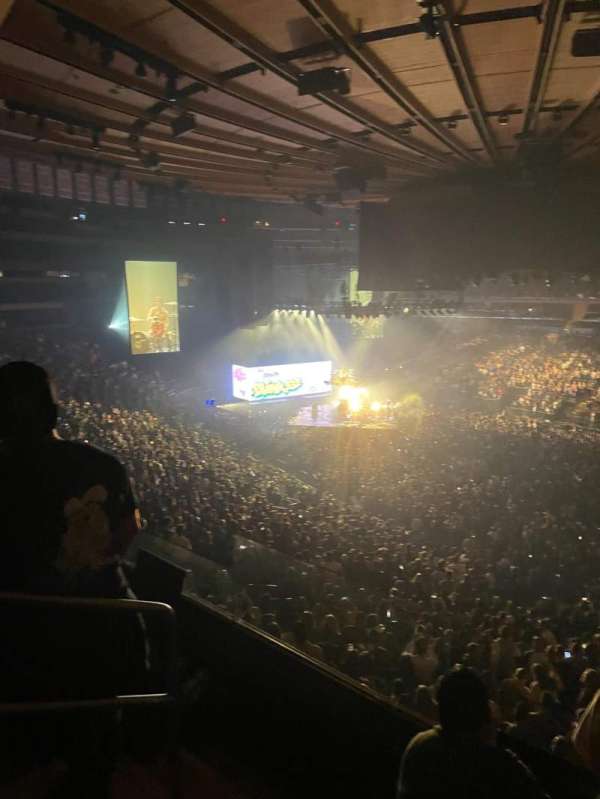 Madison Square Garden, section: 227, row: 3, seat: 3