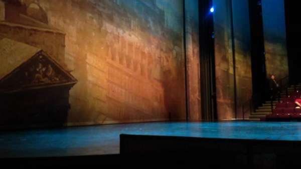 Vivian Beaumont Theater, section: Orchestra L, row: C, seat: 105