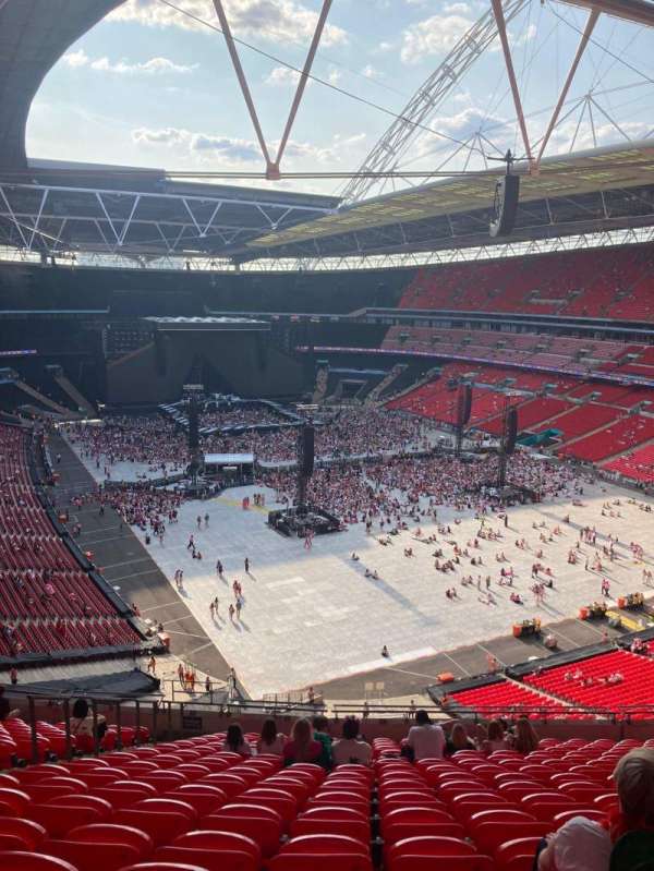 Wembley Stadium, section: 518, row: 17, seat: 125