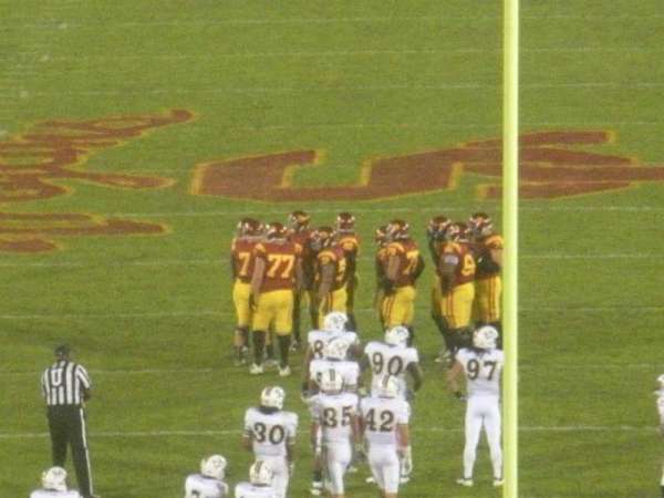 LOS ANGELES MEMORIAL COLISEUM, section: 214, row: 9, seat: 13