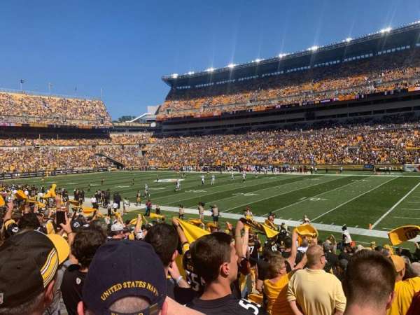 Acrisure Stadium, section: 139, row: P, seat: 17