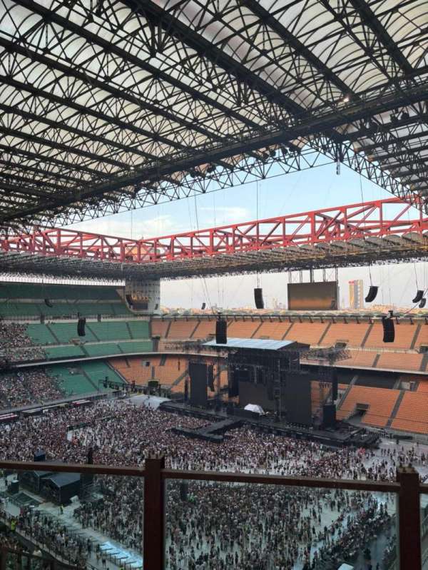 San Siro, section: 320, row: 1, seat: 7