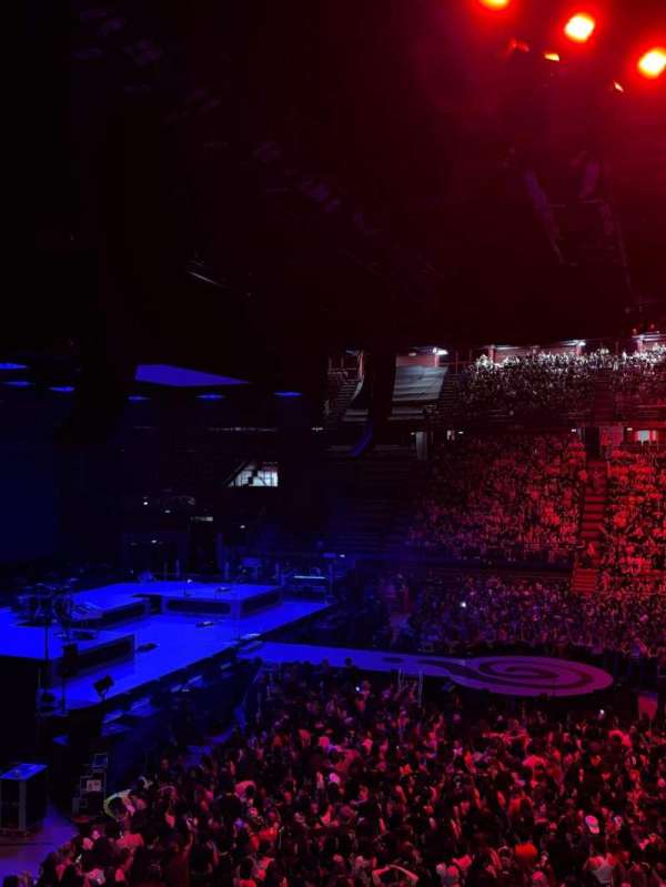 Unipol Forum, section: B6, row: 10, seat: 9