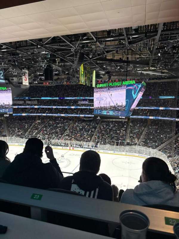 Climate Pledge Arena, section: 112, row: Bar, seat: 22