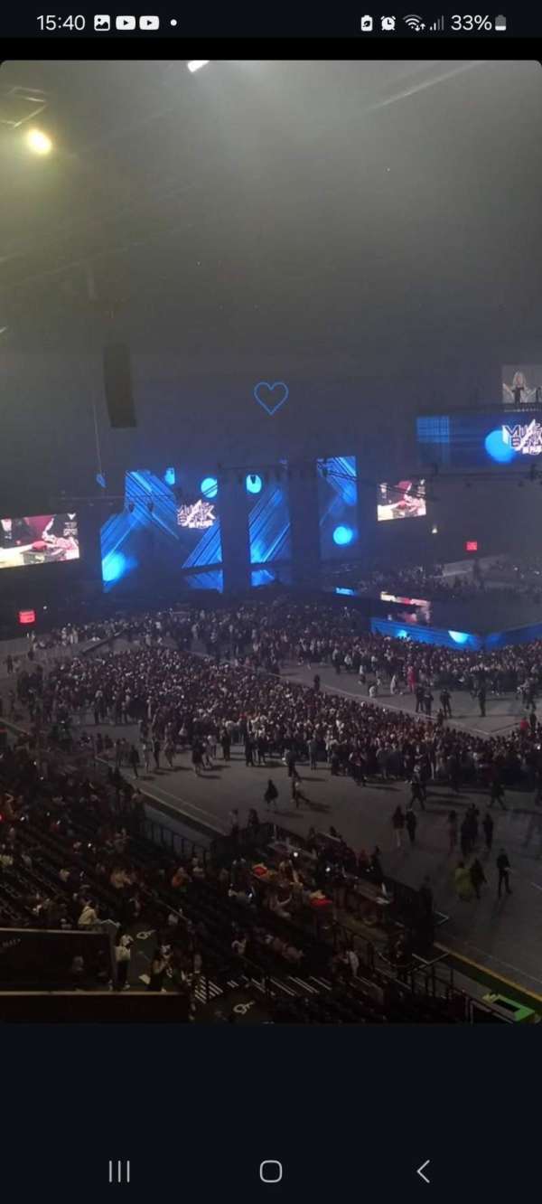 Paris La Défense Arena, section: 406, row: 44, seat: 30