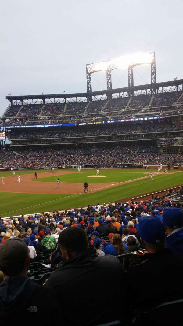 Citi Field, section: 126, row: 26, seat: 21