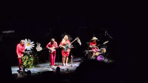 BleauLive Theater, section: 301, row: H, seat: 20-21