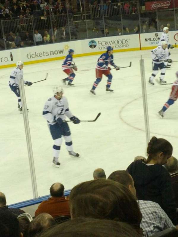 Madison Square Garden, section: 118, row: 5, seat: 5