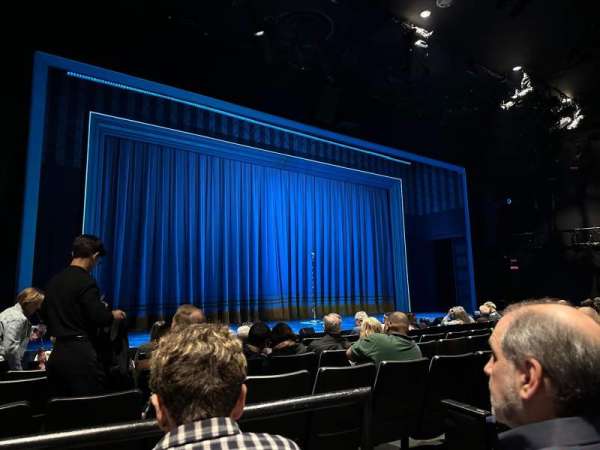 New World Stages - Stage 3, section: Orchestra L, row: H, seat: 5
