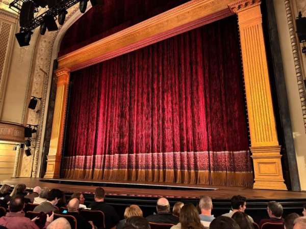 Majestic Theatre, section: Orchestra R, row: G, seat: 8