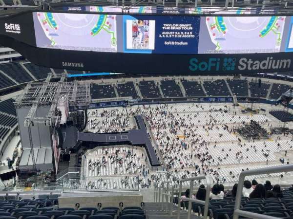 SoFi Stadium, section: 511, row: 15, seat: 1