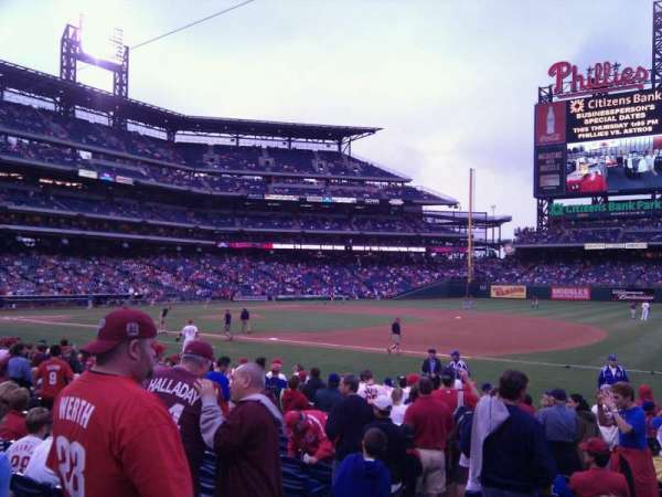 Citizens Bank Park, section: 113, row: 15, seat: 13