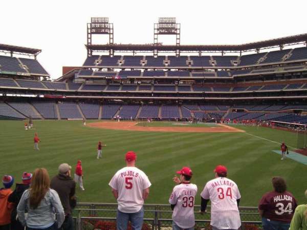Citizens Bank Park, section: 142, row: 7, seat: 16