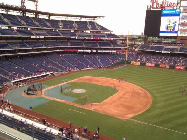 Citizens Bank Park, section: 312, row: 3, seat: 1