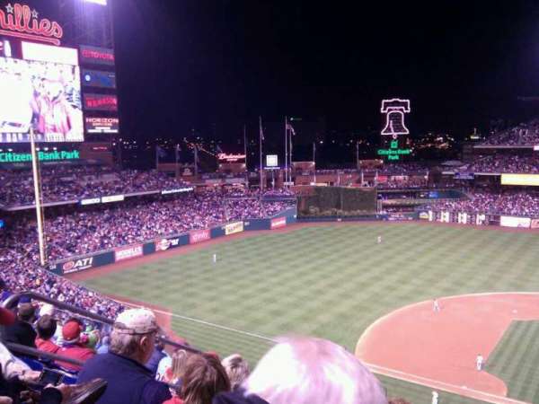Citizens Bank Park, section: 325, row: 7, seat: 20
