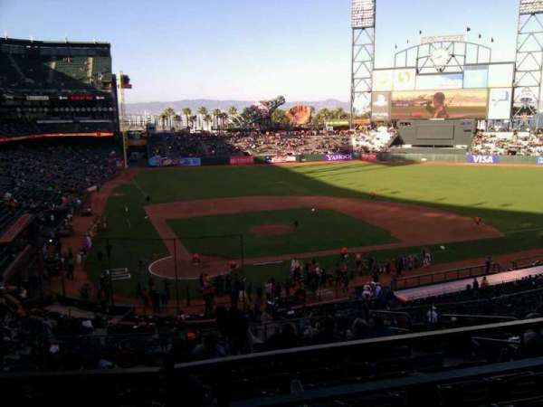 Oracle Park, section: 212, row: i, seat: 10