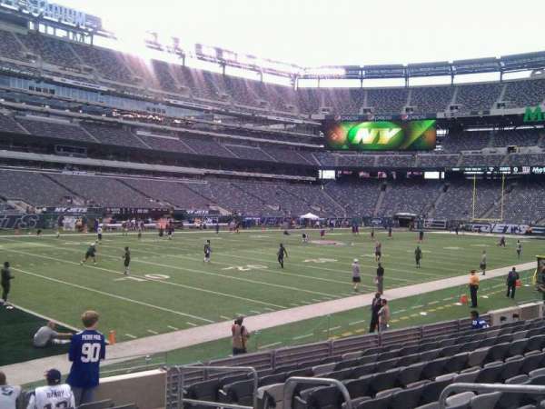 MetLife Stadium, section: 118, row: 10, seat: 4