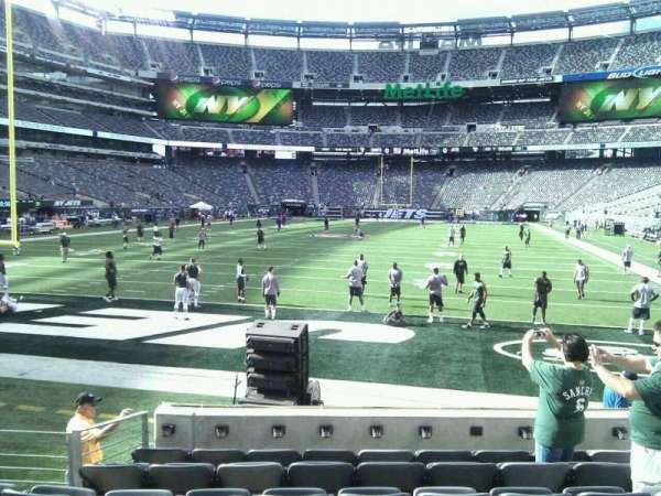 MetLife Stadium, section: 124, row: 8, seat: 8