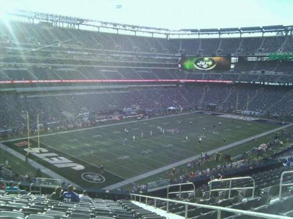 MetLife Stadium, section: 220a, row: 13, seat: 3