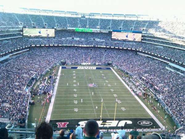 MetLife Stadium, section: 327, row: 16, seat: 20
