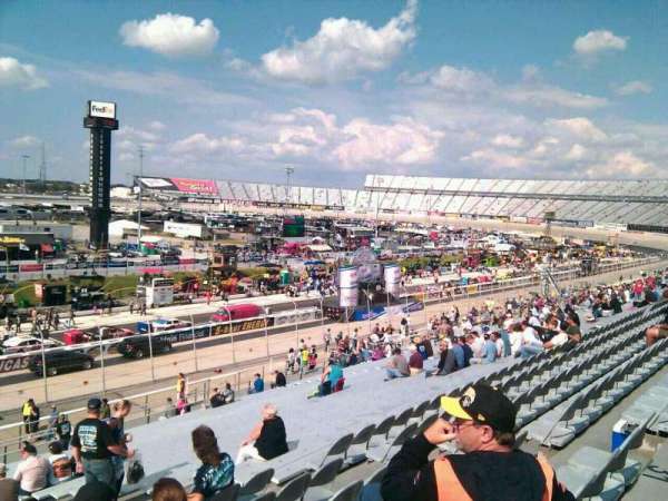 Dover Motor Speedway, section: 105, row: 30, seat: 9