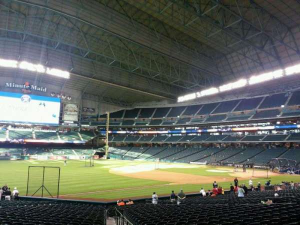 Daikin Park, section: 108, row: 27, seat: 1