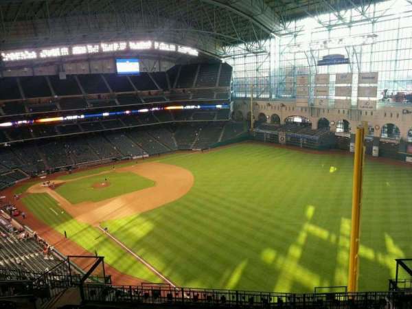 Daikin Park, section: 434, row: 9, seat: 10