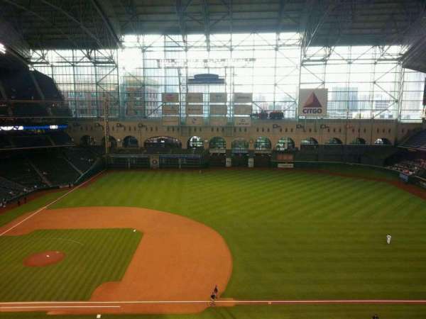 Daikin Park, section: 327, row: 4, seat: 10