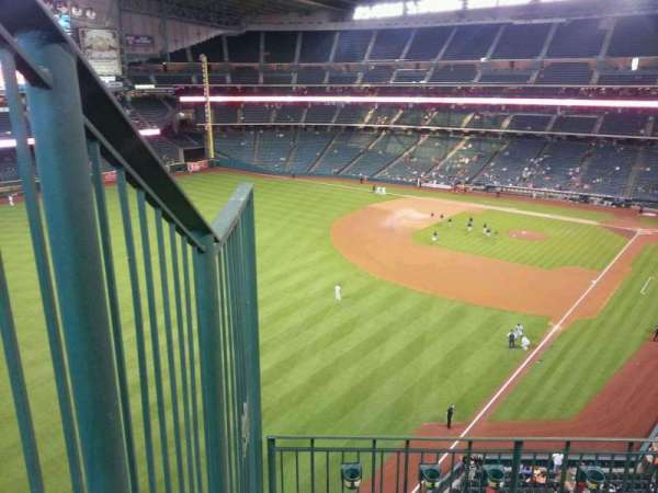 Daikin Park, section: 305, row: 4, seat: 1