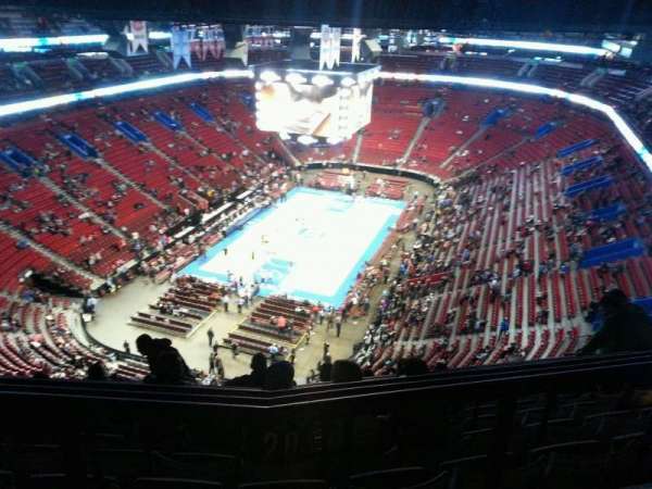 Centre Bell, section: 326, row: H, seat: 8