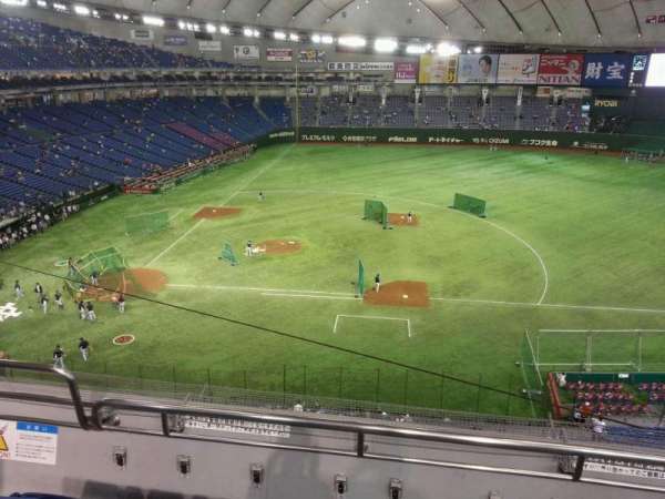 Tokyo Dome, section: Home, row: 4, seat: 185