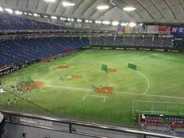 Tokyo Dome, section: Home, row: 3, seat: 206