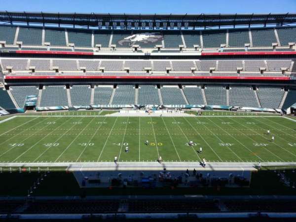 Lincoln Financial Field, section: c40, row: 9, seat: 5