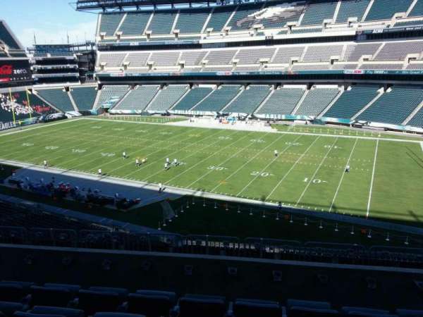 Lincoln Financial Field, section: c4, row: 10, seat: 17