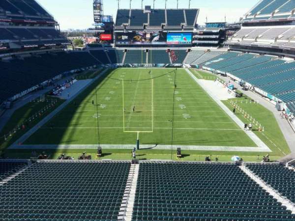 Lincoln Financial Field, section: m11, row: 13, seat: 14