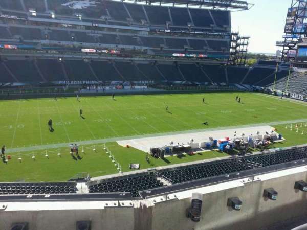 Lincoln Financial Field, section: c19, row: 3, seat: 9