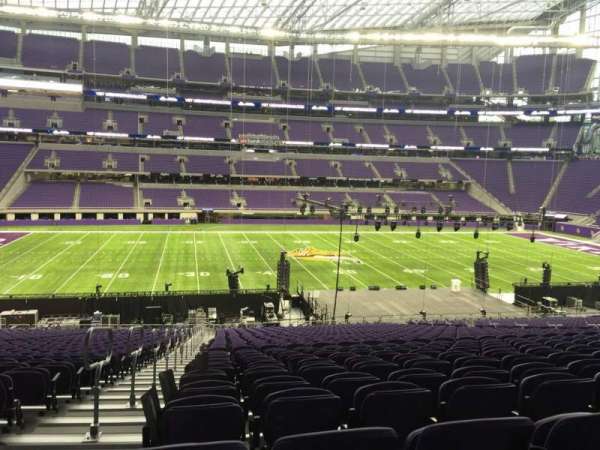 U.S. Bank Stadium, section: V4, row: 37, seat: 29