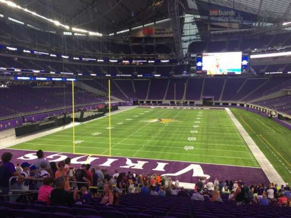 U.S. Bank Stadium, section: 140, row: 30, seat: 18