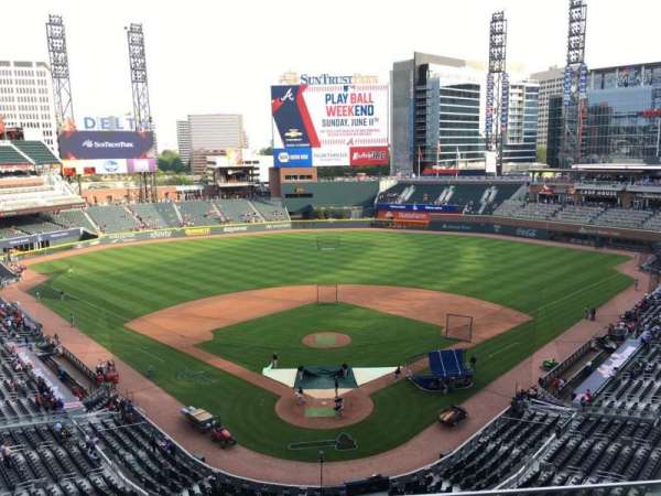 Truist Park, section: 326, row: 3, seat: 10