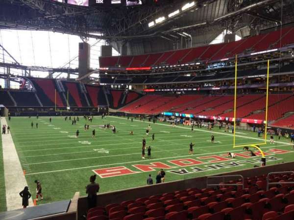 Mercedes-Benz Stadium, section: 121, row: 19, seat: 12
